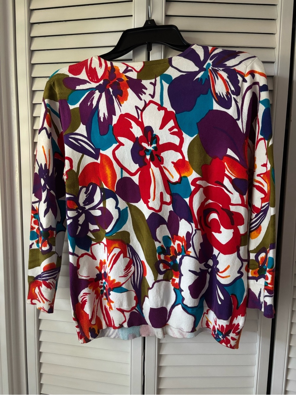 Colorful Lightweight Sweater - Picture 5 of 5